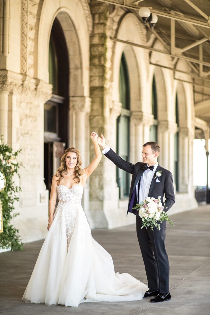 Christ Church Cathedral, bride and groom, Elliott Events