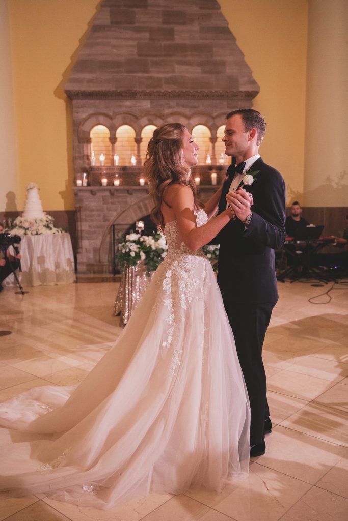 Union Station, bride, groom, first dance, Elliott Events