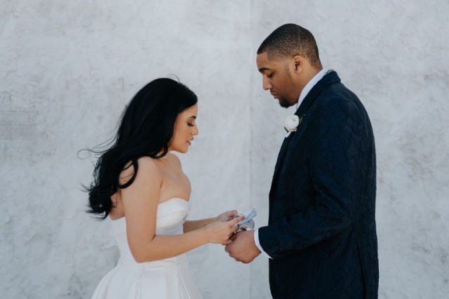 bride & groom, first look
